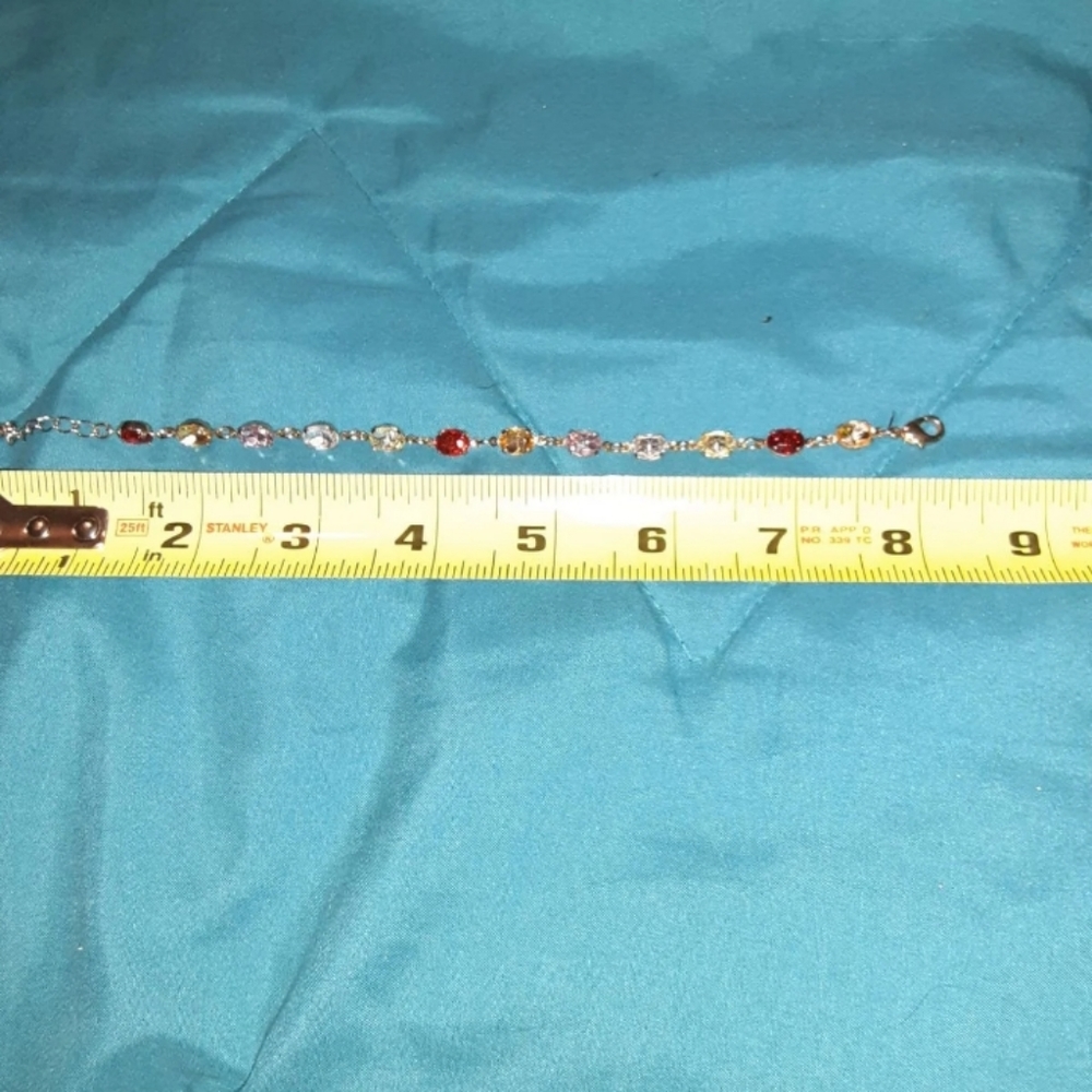 🔥 5 for 25 Avon gemstone bracelet